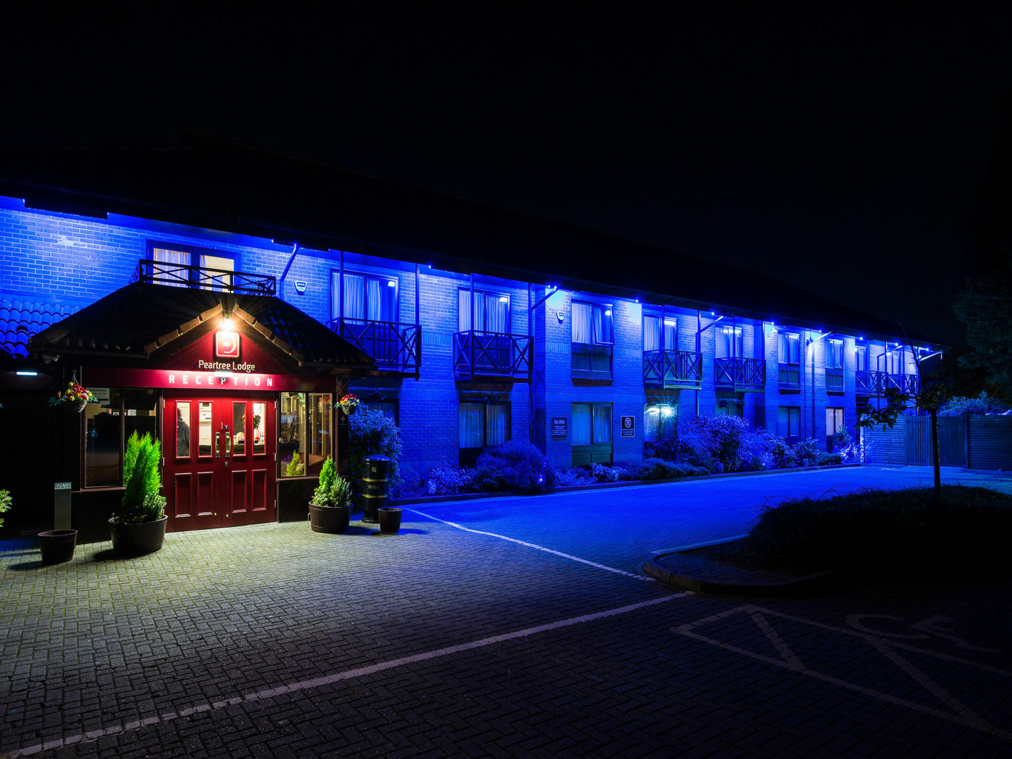 Peartree Lodge Waterside Мілтон-Кінз Екстер'єр фото